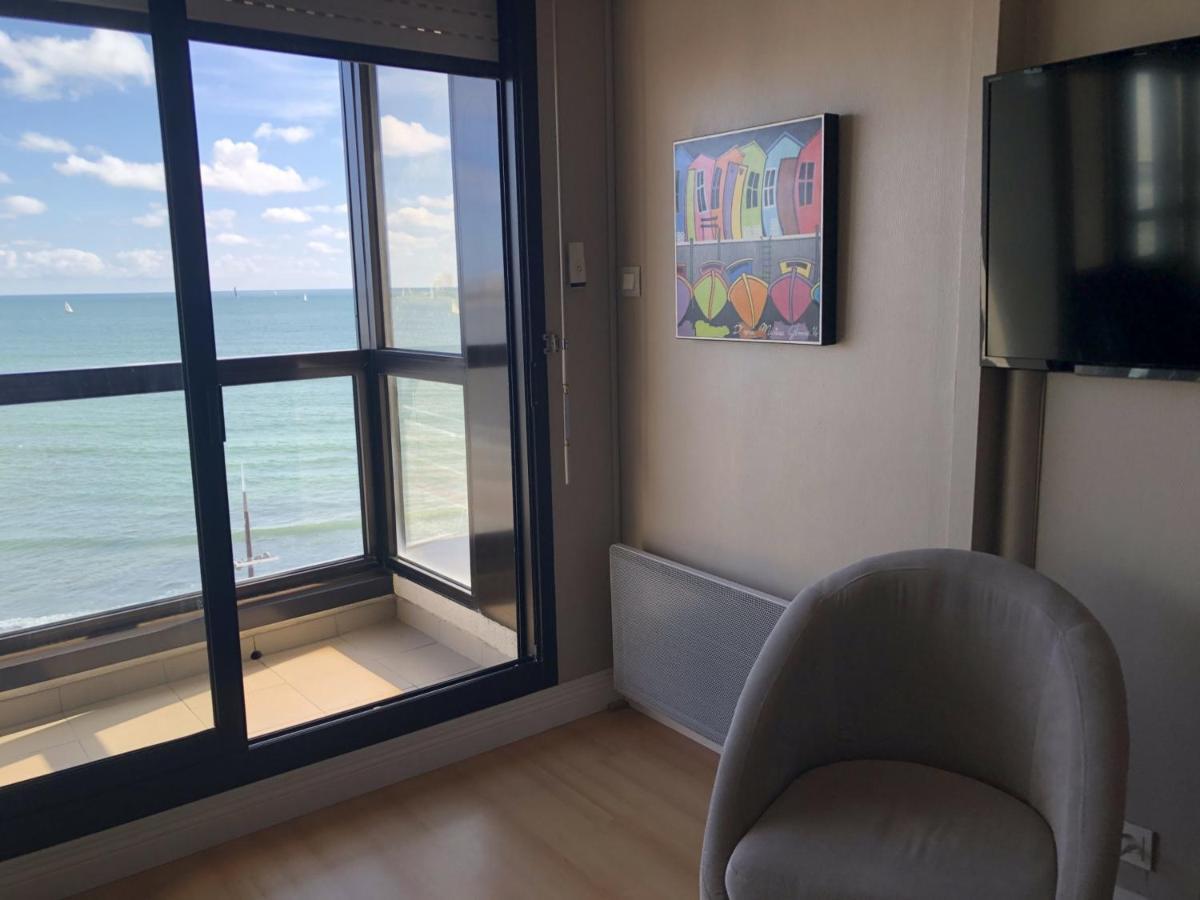 Appartement T2 Refait A Neuf Avec Balcon Face Mer Et Ascenseur, Au Coeur Des Sables-D'Olonne - Fr-1-485-70 莱萨布勒-多洛讷 外观 照片